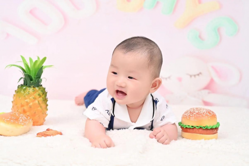 蚌埠宝宝在妈妈肚子里